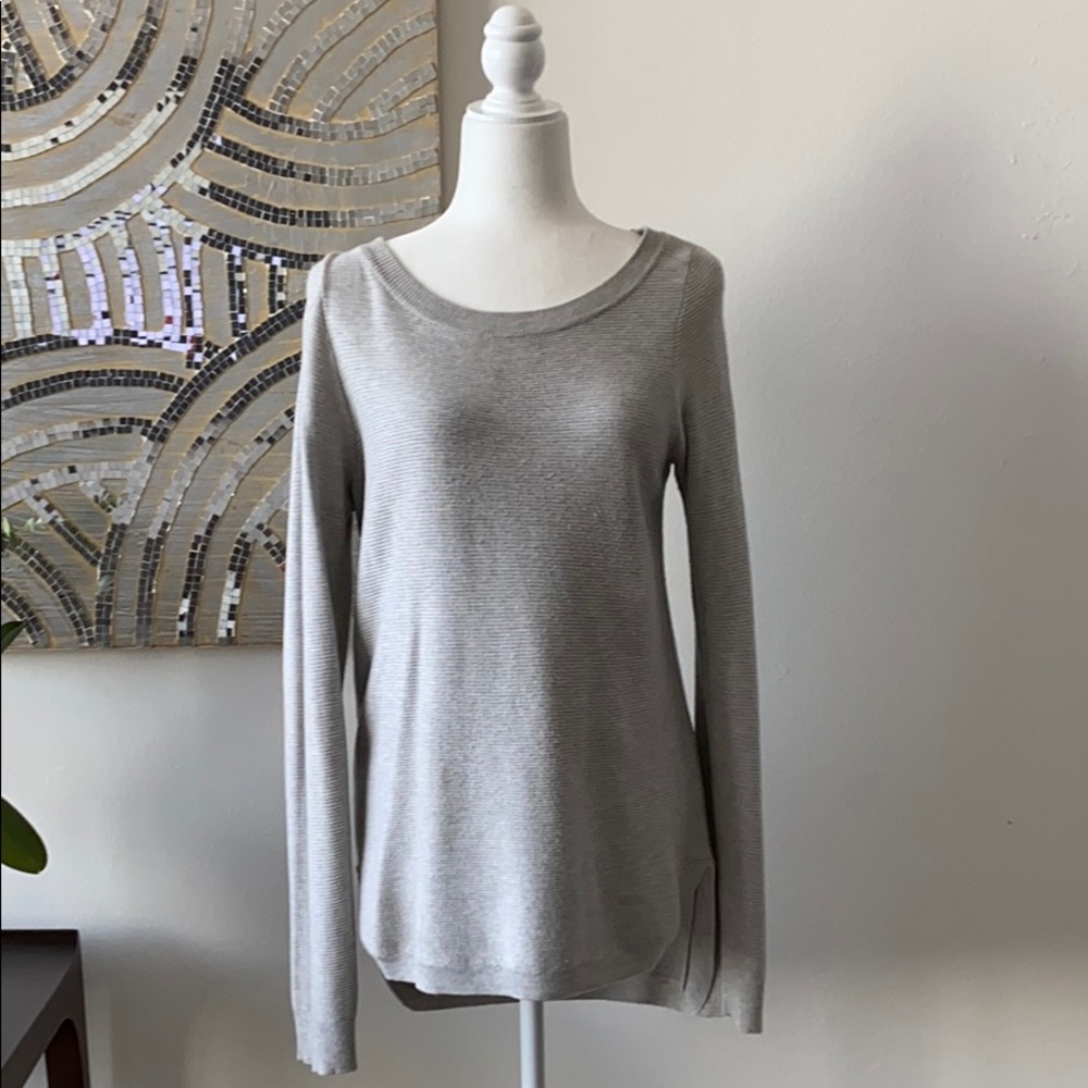 Gray / silver-ish ribbed sweater